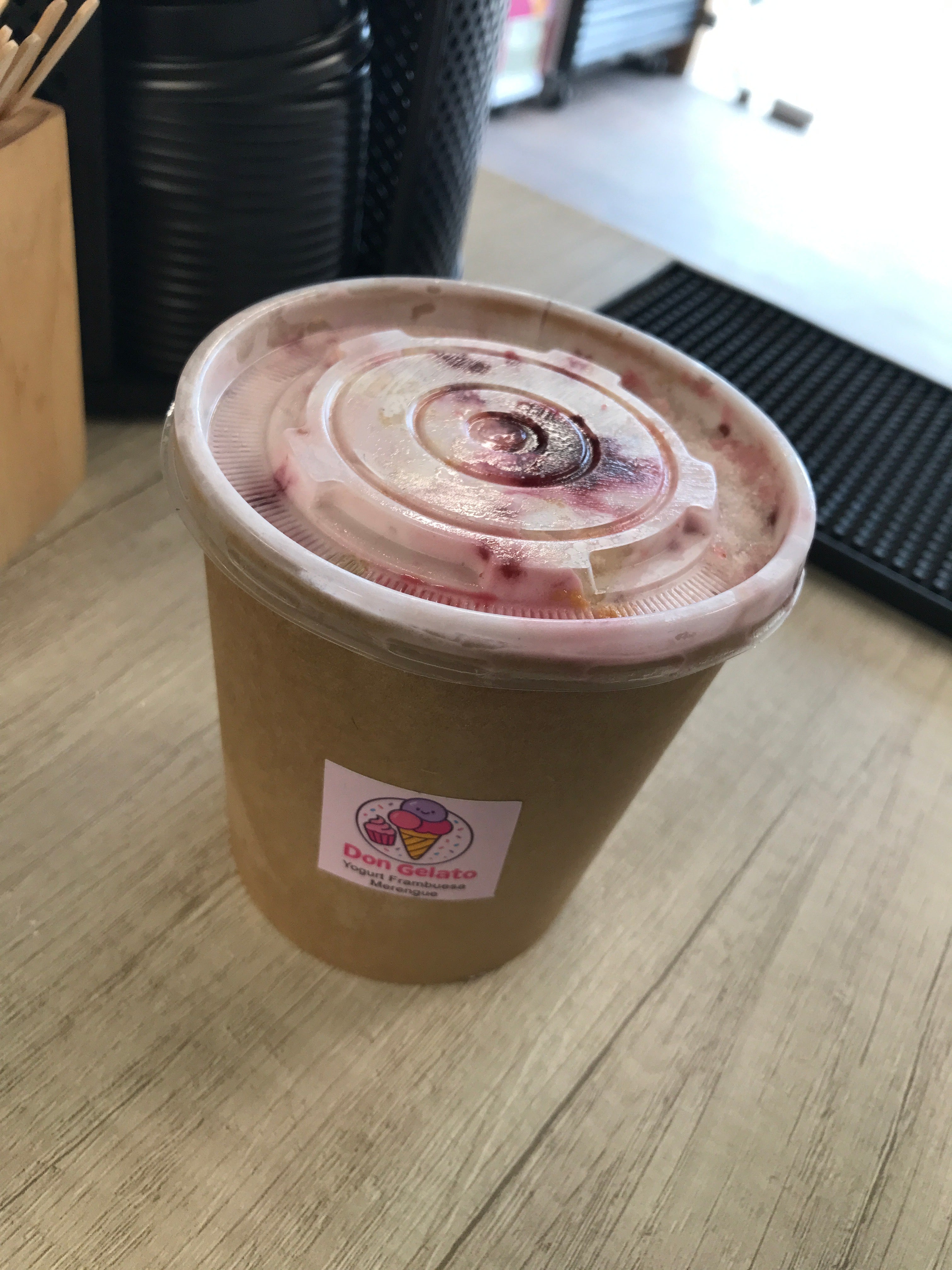 Yogurt frambuesa merengue 500cc